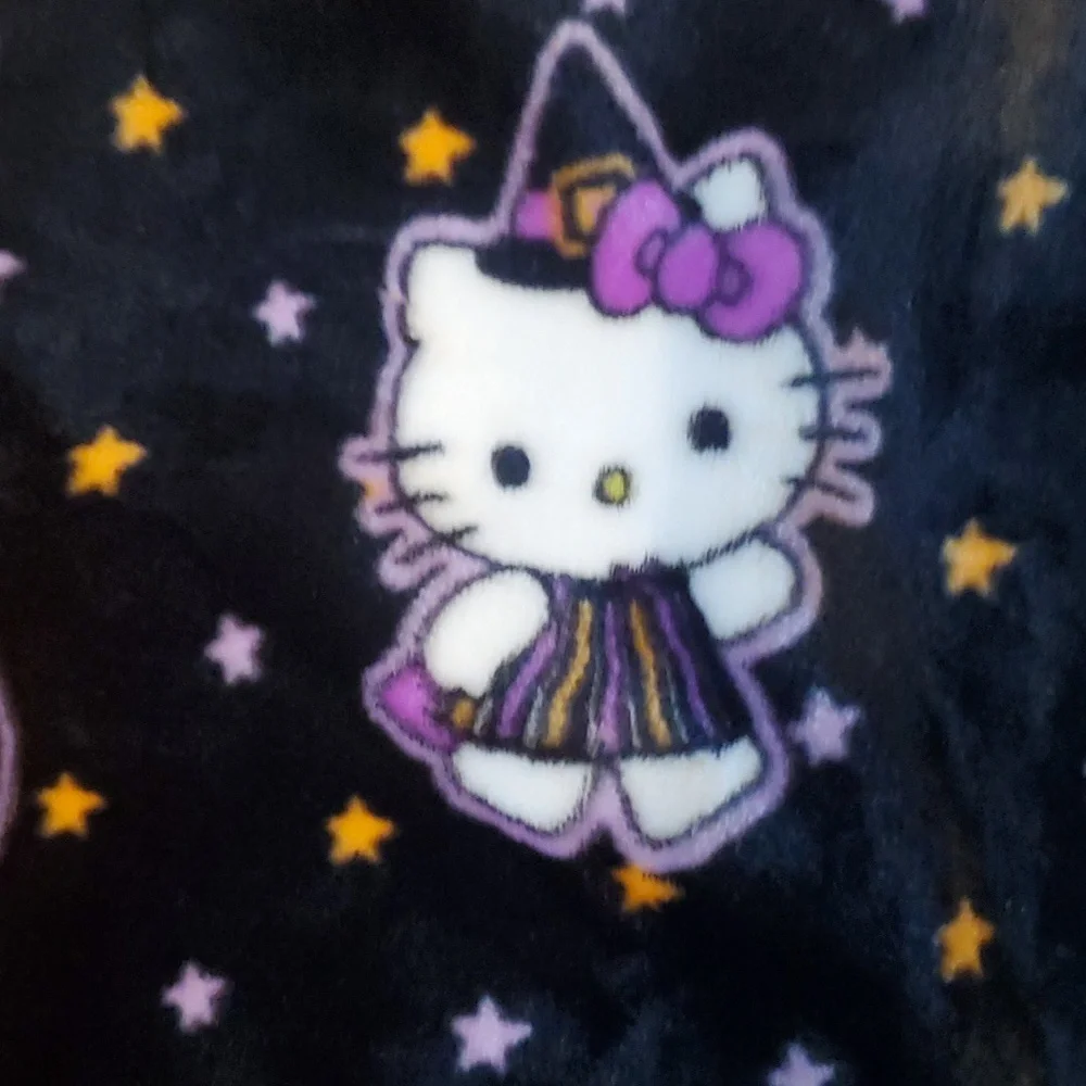 Viral Hello Kitty Halloween Throw-NWT